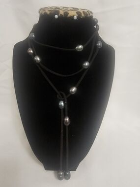 Freshwater Pearls Leather Black Cord 48"